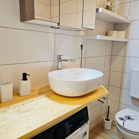 Nava Place Alpine In - Peaceful Location, Near Glacier & Wifi