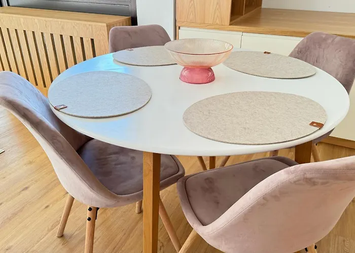 Apartment Nava Place Alpine In - Peaceful Location, Near Glacier & Wifi