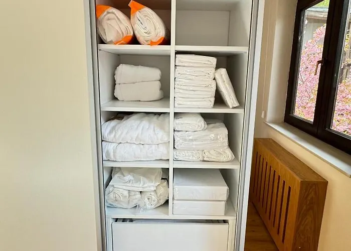 Nava Place Alpine In - Peaceful Location, Near Glacier & Wifi *